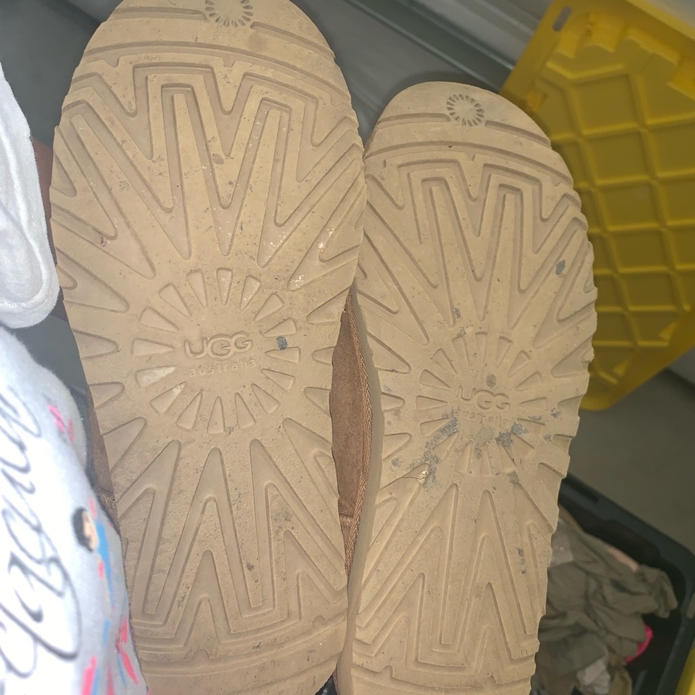 Uggs - image 5